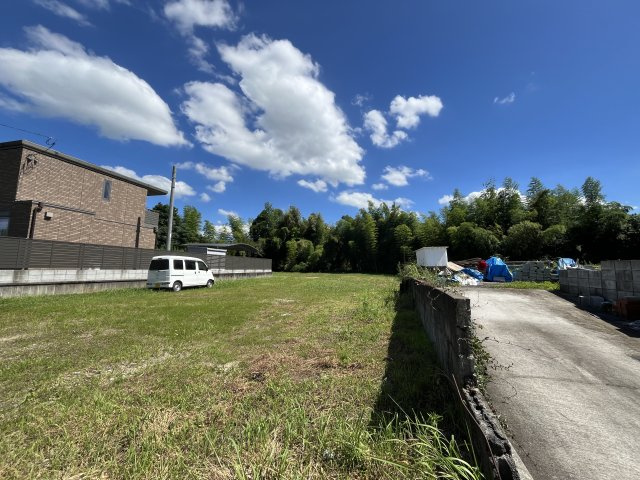 【外観】 | 売土地：梅北町 | 外観は、現況と異なる場合がございます。