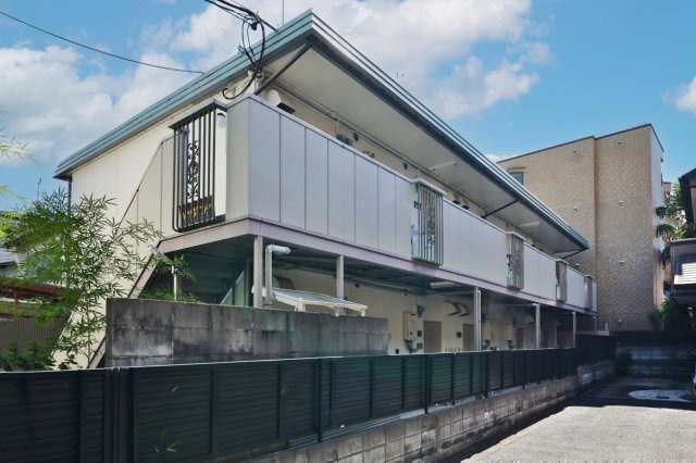 ハイツダイコクの外観