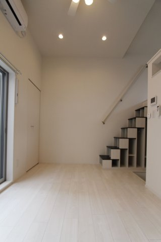 【居間・リビング】 | ハーモニーテラス九産大前 | 別号室の写真になります。現況優先。