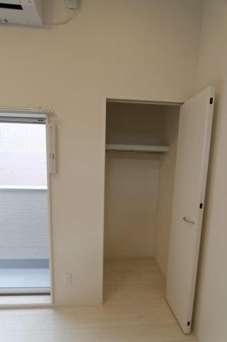 【収納】 | ハーモニーテラス九産大前 | 別号室の写真になります。現況優先。
