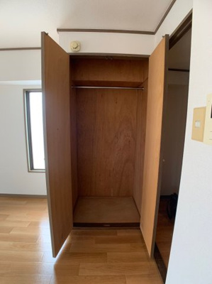 【収納】 | ホワイトハウス室見 | 別号室の写真になります。現況優先。