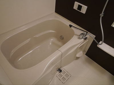 【浴室】 | リテラ県庁西 ア・カント | 別号室の写真になります。現況優先。