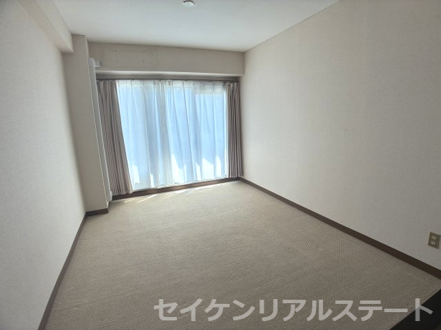 サンライフ相模大野台の洋室|明るい洋室です