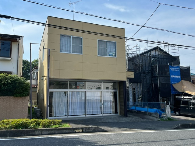 【店舗】入間市久保稲荷店舗の外観|近隣には商業施設が多数点在しており便利な立地！