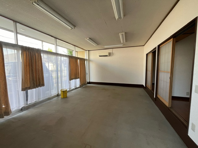 【店舗】入間市久保稲荷店舗の内装|店舗部分