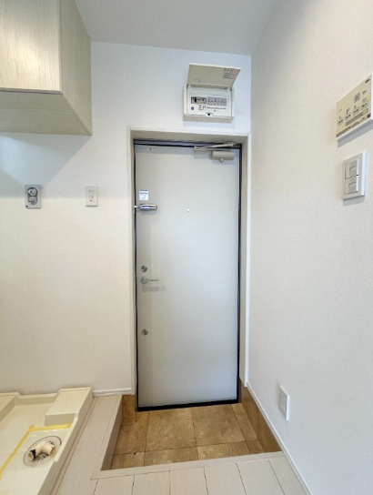 キャメル妙典の玄関