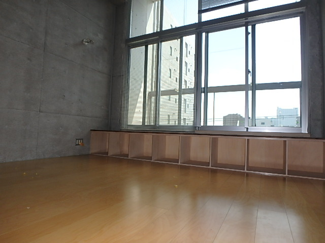 ドゥーエ新丸子の収納