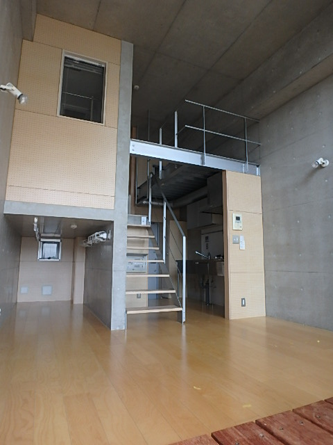 ドゥーエ新丸子の居間・リビング