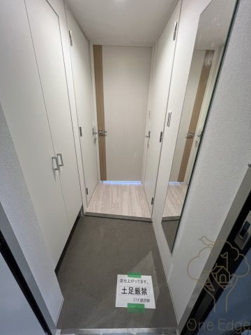 セレニテ十三ミラクの玄関