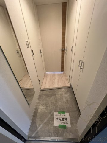 セレニテ十三ミラクの玄関