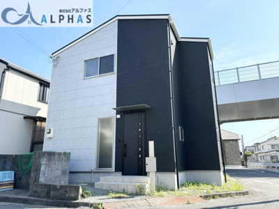 【外観】 | 加古川市加古川町中津　築浅一戸建て | 令和2年築の一戸建て♪
即入居可能物件♪