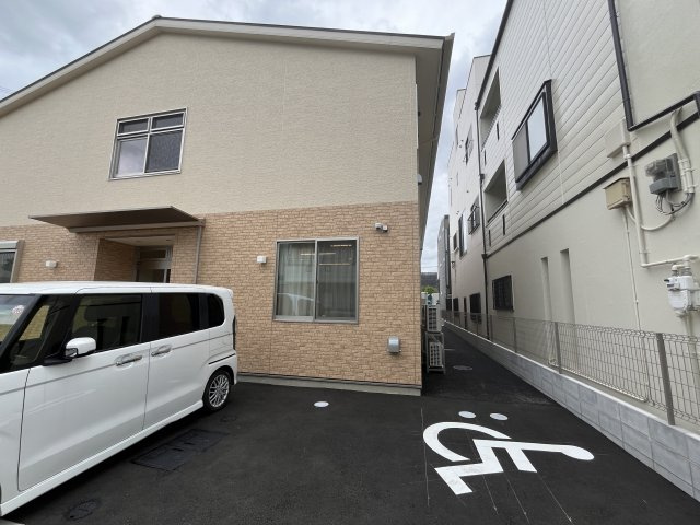 ハイジ鈴の音の駐車場