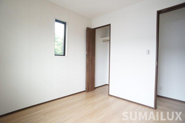 シャトレー大津の洋室