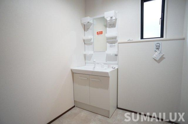 シャトレー大津の独立洗面台