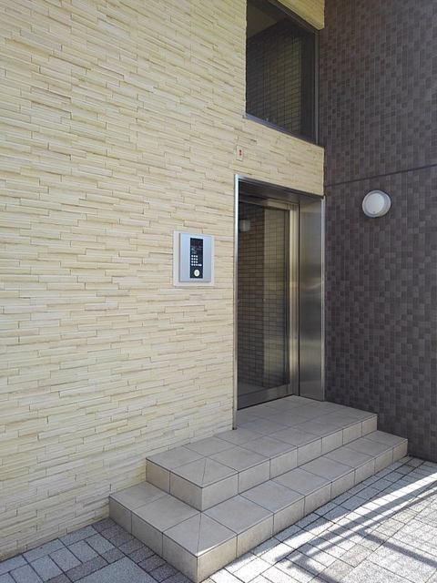カーサ プラシードⅡのエントランス