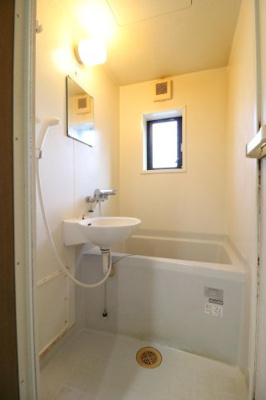 【浴室】 | ボヌール西新東 | 別号室の写真になります。現況優先。