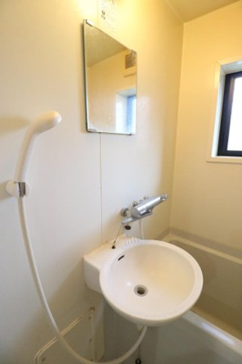 【洗面所】 | ボヌール西新東 | 別号室の写真になります。現況優先。