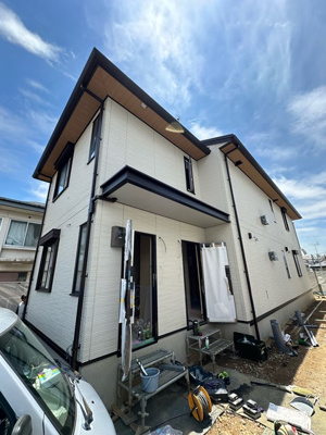 【外観】 | 【新築】ヒルズ中ノ間 | ※施工中※2024年9月完成！ワンちゃんまたは猫ちゃんと暮らせる新築2階建てアパート♪新百合ヶ丘駅にアクセス可能な最寄りバス停まで徒歩3分！