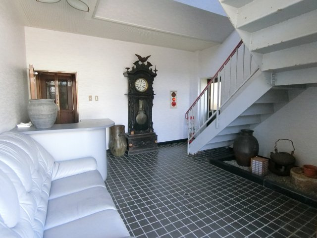 売ビジネスホテル・店舗・住居のエントランス