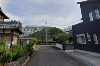 【前面道路含む現地写真】