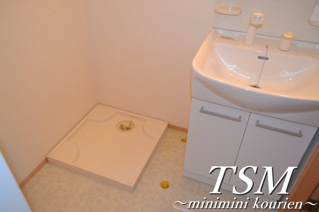 リヴェール香里園の洗面所