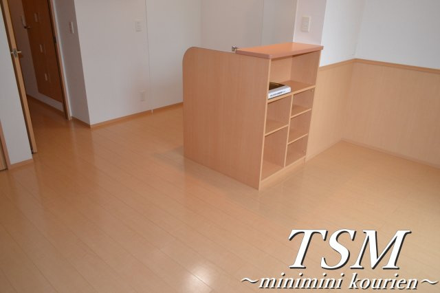 リヴェール香里園の洋室