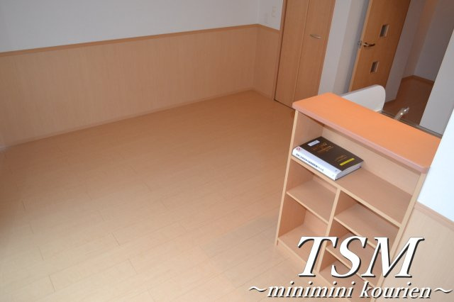 リヴェール香里園の洋室