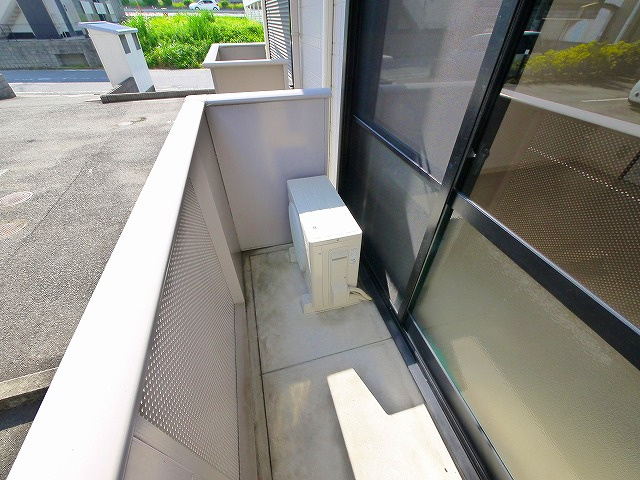 ジュネス平城山のバルコニー