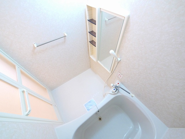 ジュネス平城山の浴室