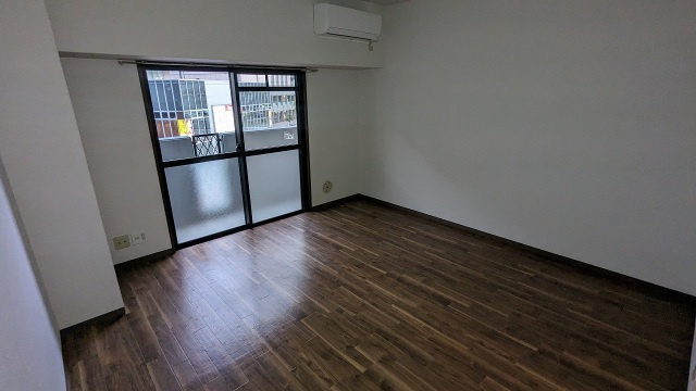 【居間・リビング】光町大丈ビル