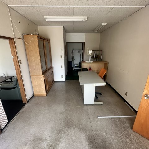 第1パルコビルの居間・リビング