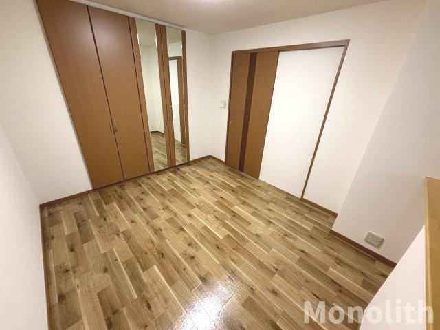 コンフォール山法師の洋室