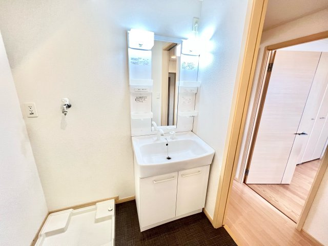 シンパシーイーストの洗面所|※別部屋参考写真