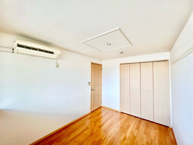 シンパシーイーストの洋室|※別部屋参考写真