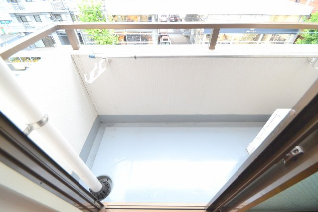 ハイツ庚午のバルコニー