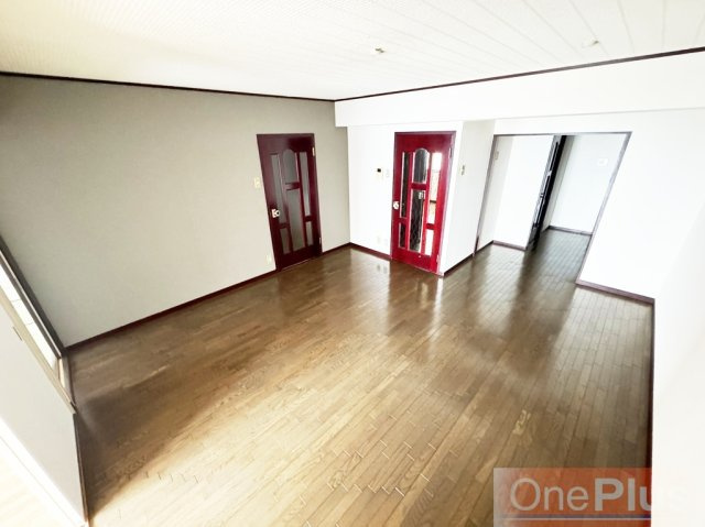 ビバリーハウス青谷壱番館の居間・リビング