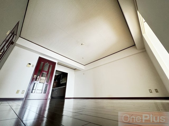 ビバリーハウス青谷壱番館の居間・リビング