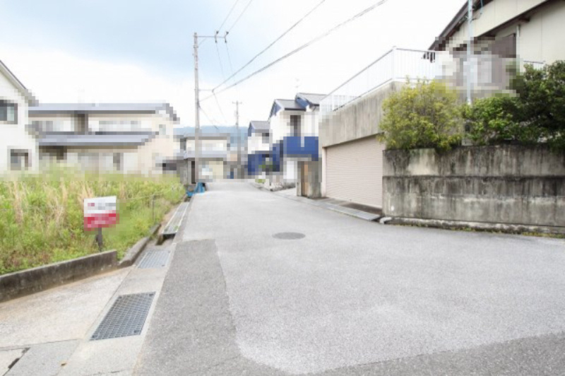 一宮中町　建築条件なし　売土地の前面道路含む現地写真