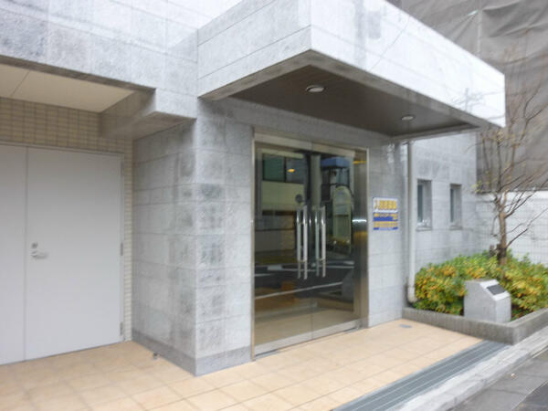 【エントランス】