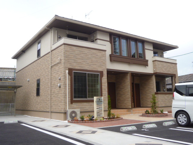 倉敷市児島小川３丁目のアパートの外観