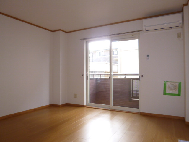 倉敷市福田町古新田のアパートの居間・リビング