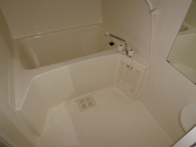 倉敷市福田町古新田のアパートの浴室