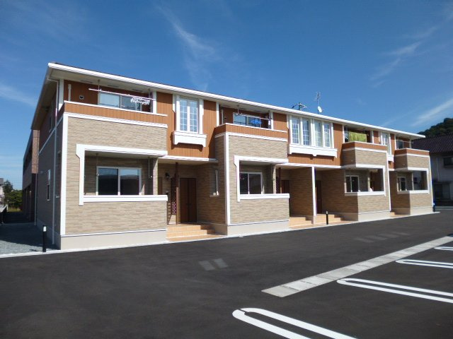 岡山市南区植松のアパートの外観
