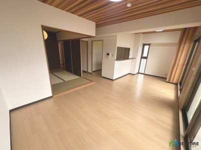 【居間・リビング】 | トークヴィラ東岸和田 | ゆったりとした居間です