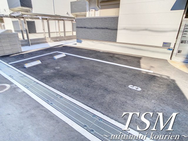 フジパレス上神田Ⅲ番館の駐車場