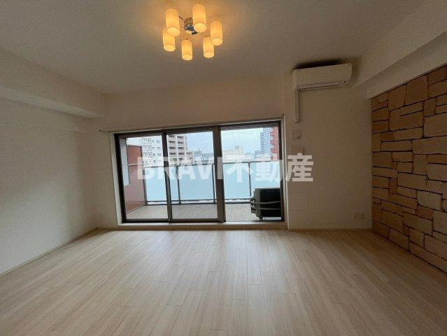 プレジオ阿波座2-8Fの居間・リビング