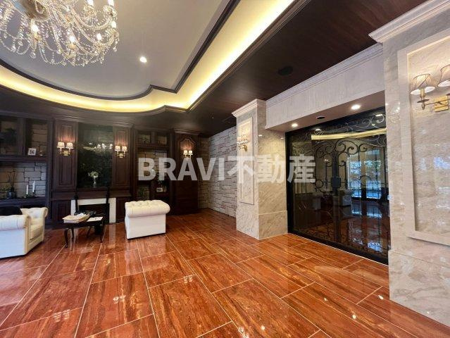 プレジオ阿波座2-8Fのエントランス