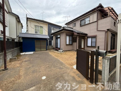 【外観】 | 船橋市駿河台2丁目　中古戸建 | 駐車場は車種によりますが、2台可能です。
