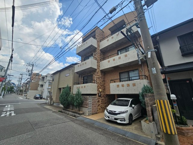 ソバーレ六甲道の外観