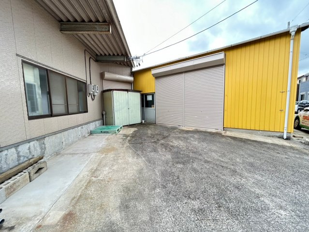 安城市姫小川町姫貸倉庫の駐車場